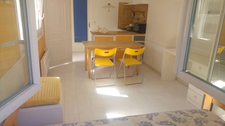 Photo_kitchenette.jpg